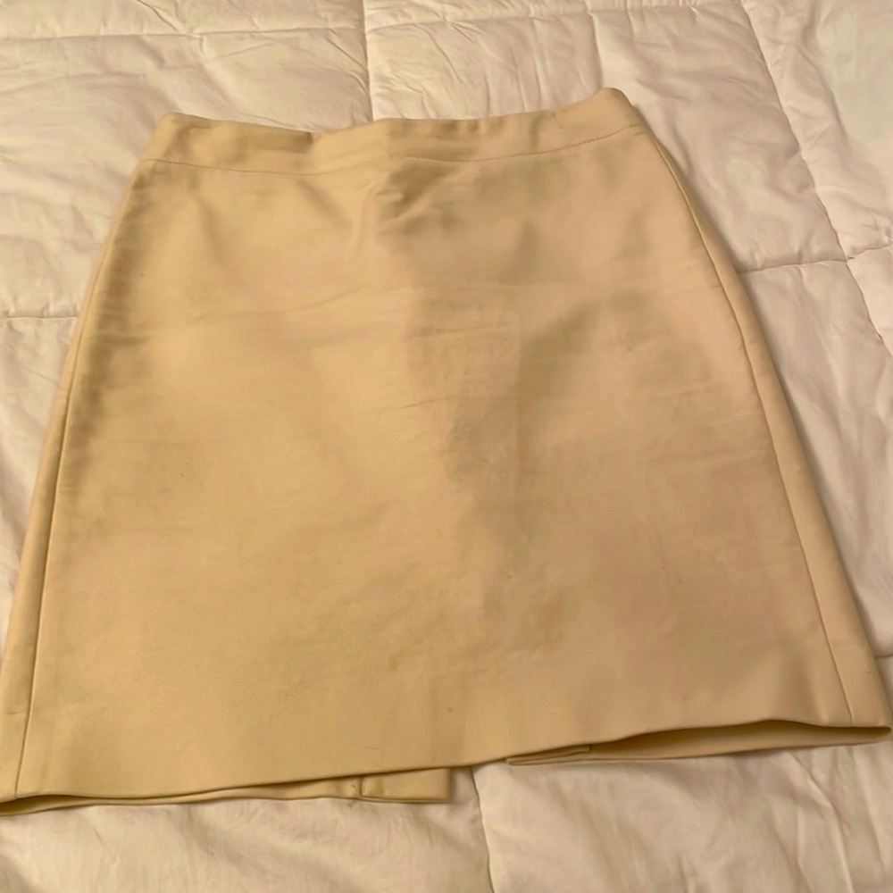 J.Crew No2 pencil skirt size 2 off white